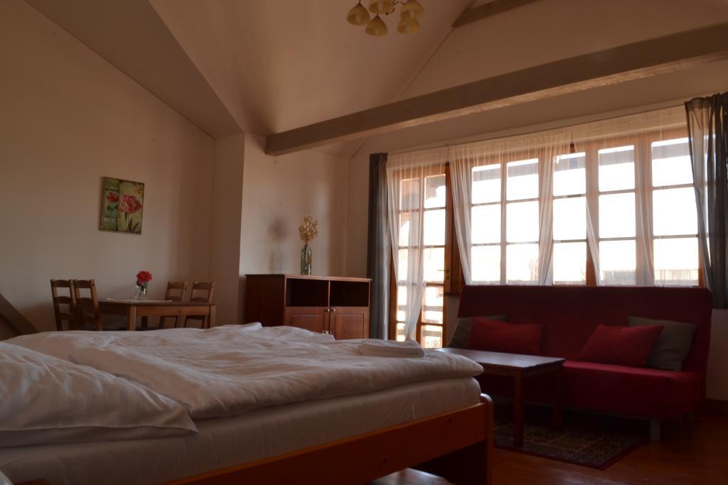 Penzion Dvůr Krasíkov Kokasice Exterior foto