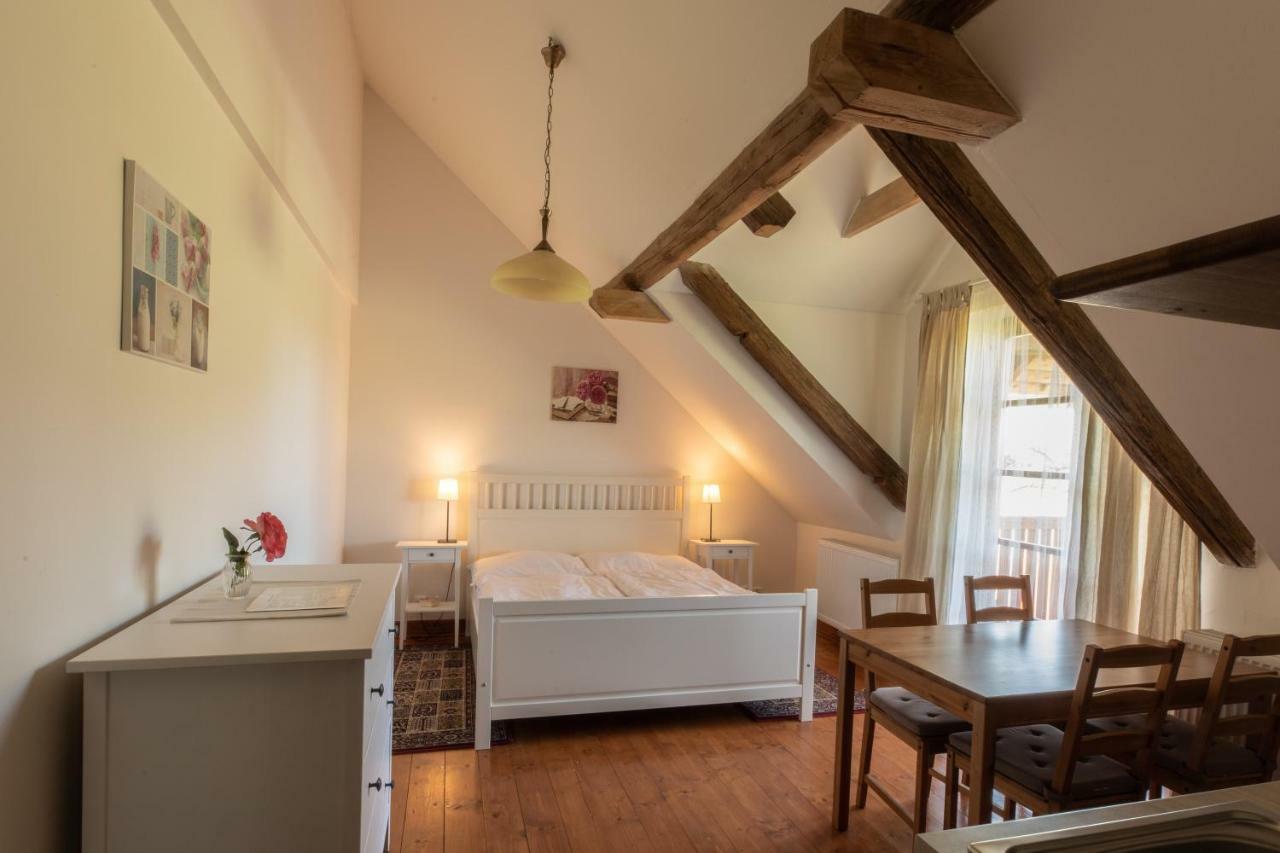 Penzion Dvůr Krasíkov Kokasice Exterior foto